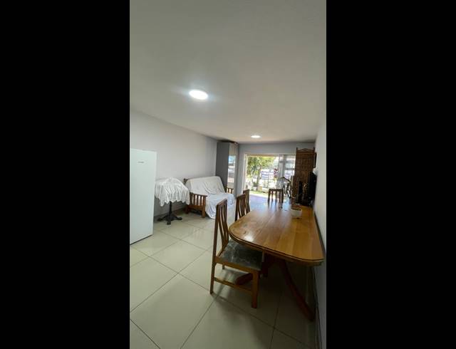 1 BEDROOM APARTMENT FOR SALE IN ESSENWOOD